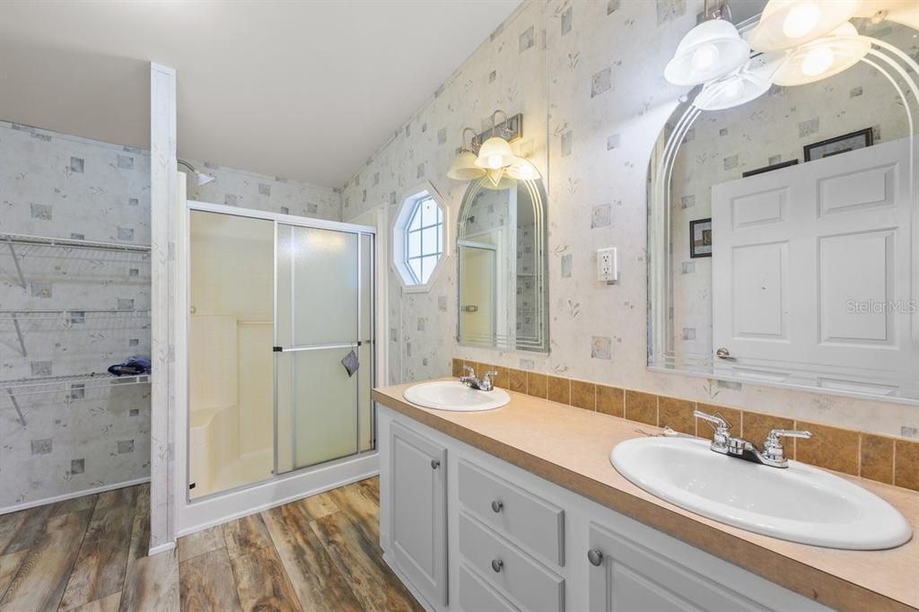 En Venta: $225,000 (3 camas, 2 baños, 1344 Pies cuadrados)