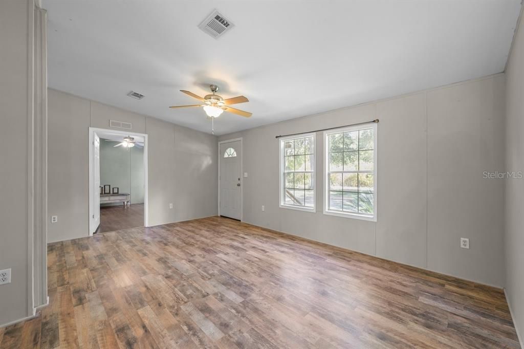 En Venta: $225,000 (3 camas, 2 baños, 1344 Pies cuadrados)