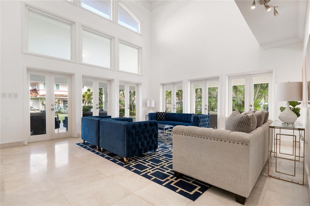 На продажу: $5,200,000 (4 спален, 4 ванн, 4685 Квадратных фут)