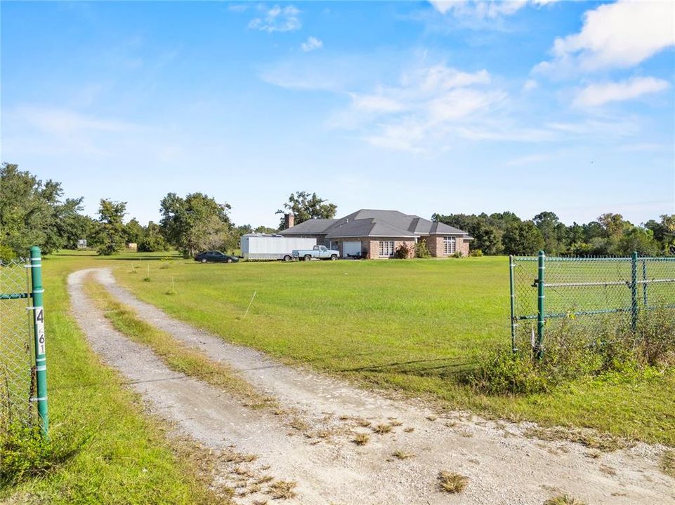 На продажу: $1,100,000 (3 спален, 2 ванн, 3129 Квадратных фут)