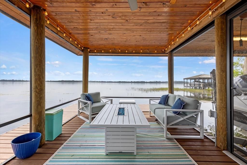 Active With Contract: $1,190,000 (3 beds, 4 baths, 3262 Square Feet)