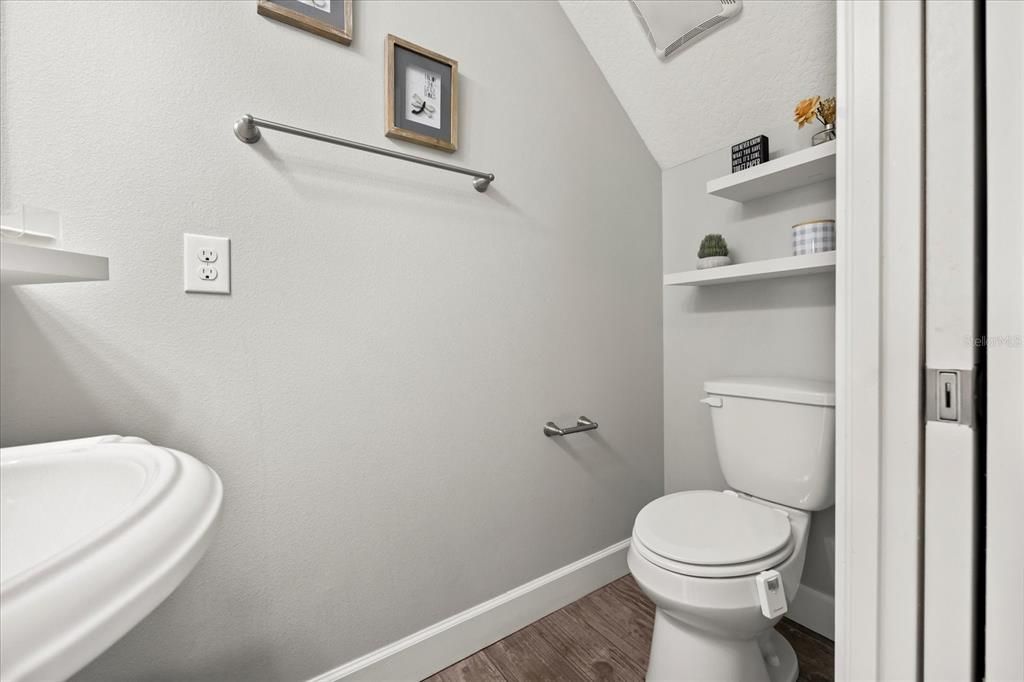 Active With Contract: $1,190,000 (3 beds, 4 baths, 3262 Square Feet)