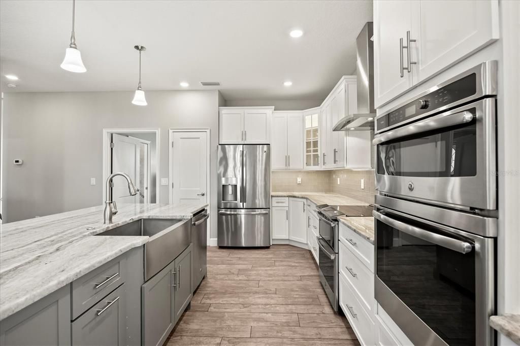 Active With Contract: $1,190,000 (3 beds, 4 baths, 3262 Square Feet)