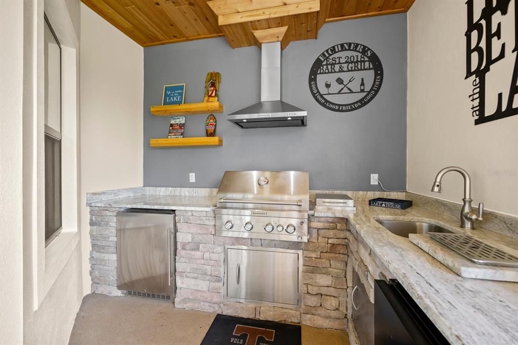 Active With Contract: $1,190,000 (3 beds, 4 baths, 3262 Square Feet)