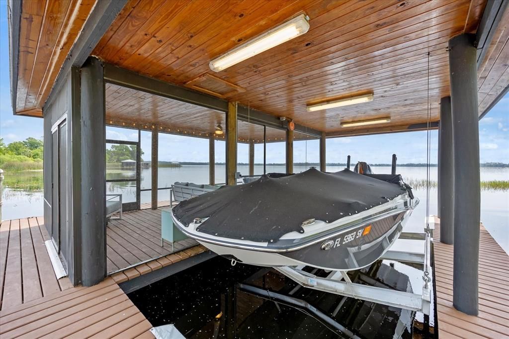 Active With Contract: $1,190,000 (3 beds, 4 baths, 3262 Square Feet)