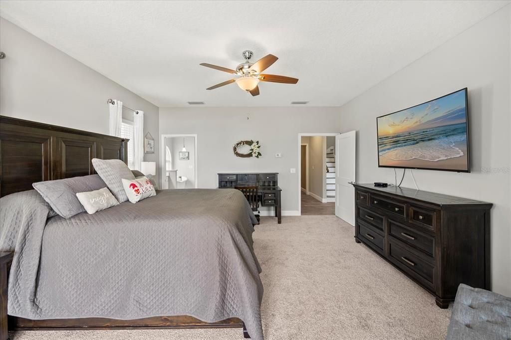 Active With Contract: $1,190,000 (3 beds, 4 baths, 3262 Square Feet)