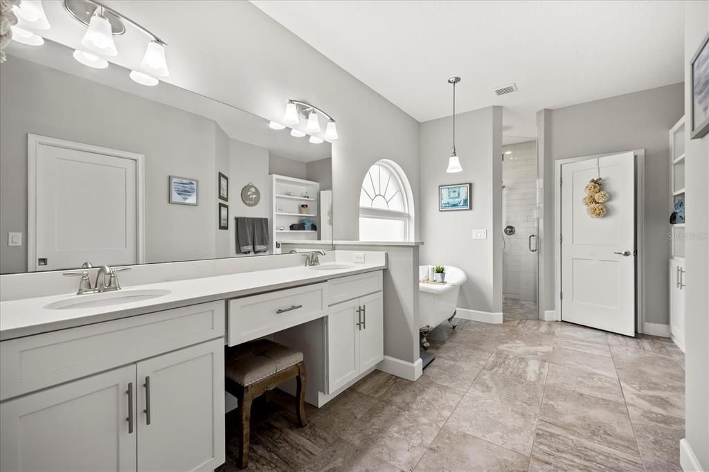 Active With Contract: $1,190,000 (3 beds, 4 baths, 3262 Square Feet)