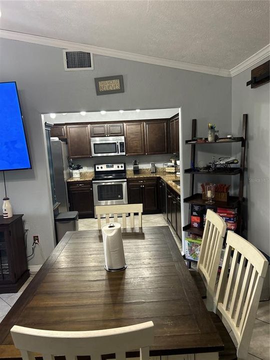 На продажу: $265,000 (3 спален, 2 ванн, 1312 Квадратных фут)