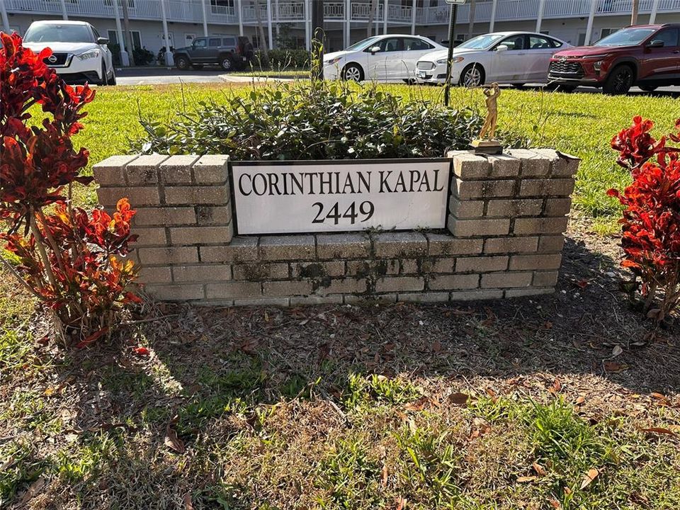 Active With Contract: $87,000 (1 beds, 1 baths, 825 Square Feet)