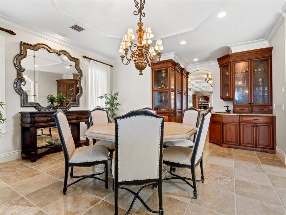 En Venta: $6,850,000 (5 camas, 8 baños, 6041 Pies cuadrados)