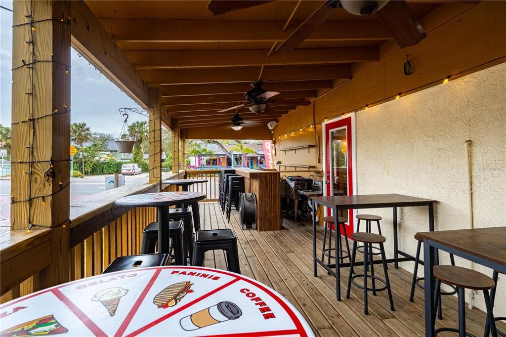 На продажу: $1,697,000 (0 спален, 0 ванн, 1801 Квадратных фут)