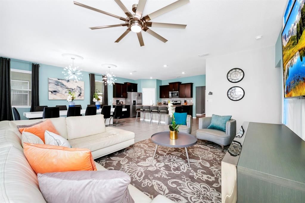 На продажу: $850,000 (7 спален, 5 ванн, 3626 Квадратных фут)