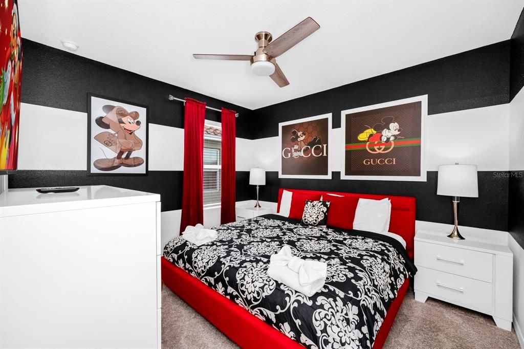 На продажу: $850,000 (7 спален, 5 ванн, 3626 Квадратных фут)