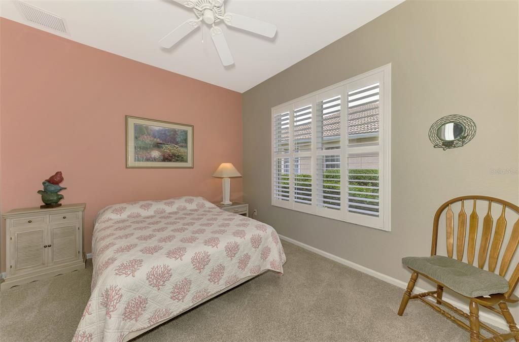 Activo con contrato: $269,900 (2 camas, 2 baños, 1629 Pies cuadrados)