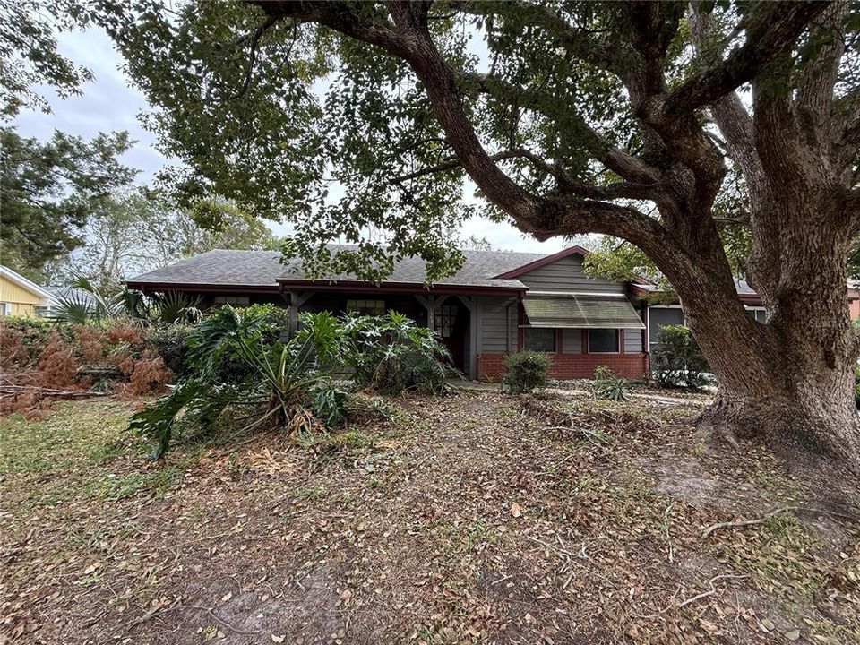 最近售出: $155,000 (2 贝兹, 2 浴室, 1016 平方英尺)