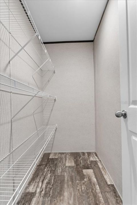 En Venta: $245,700 (3 camas, 2 baños, 1577 Pies cuadrados)