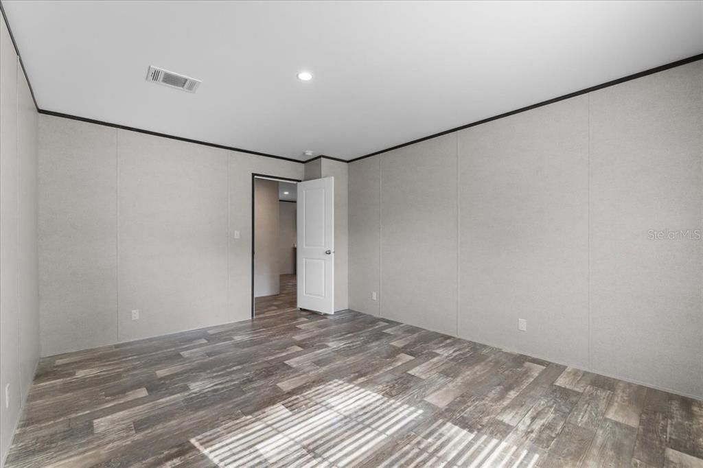 En Venta: $245,700 (3 camas, 2 baños, 1577 Pies cuadrados)