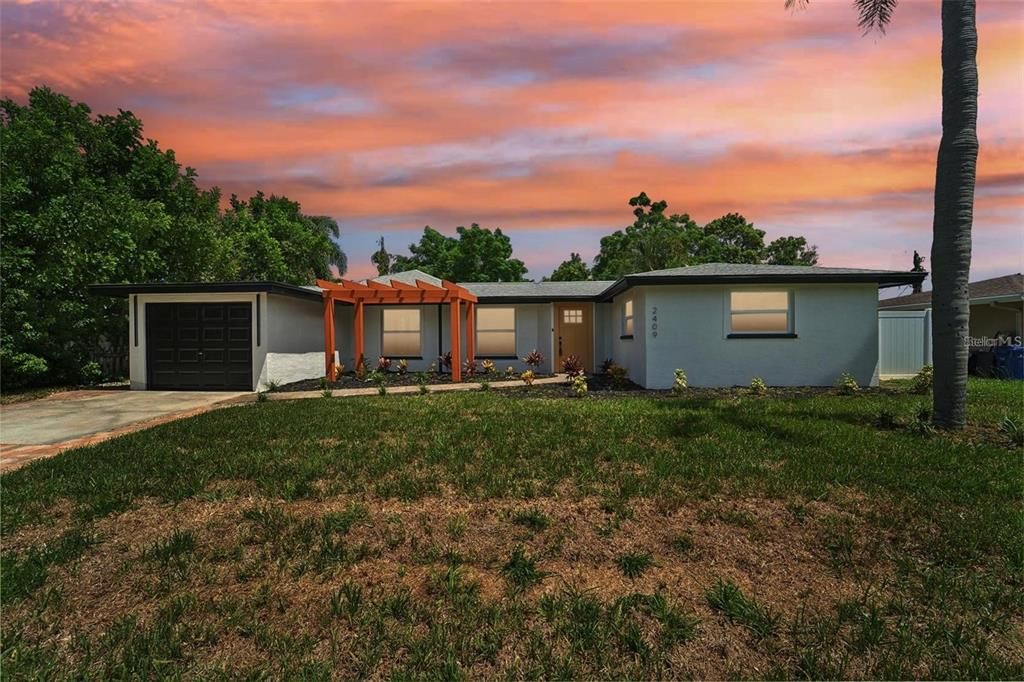 Recently Rented: $3,395 (3 beds, 2 baths, 1783 Square Feet)
