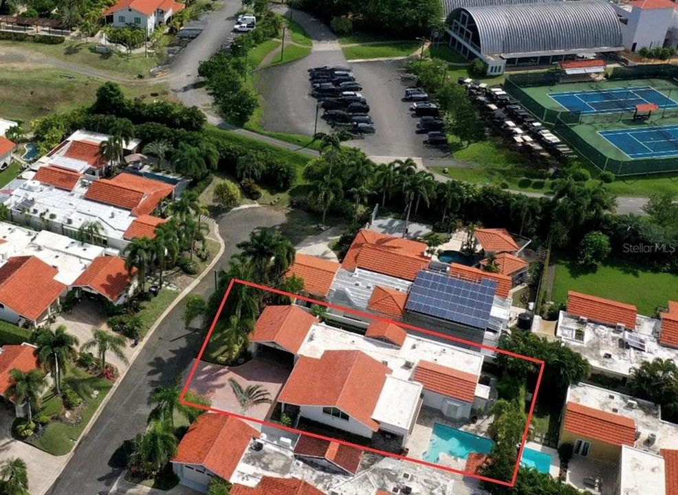 Activo con contrato: $1,450,000 (4 camas, 3 baños, 3000 Pies cuadrados)