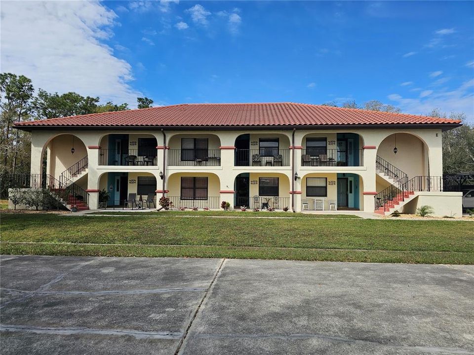 最近售出: $166,000 (2 贝兹, 2 浴室, 1185 平方英尺)