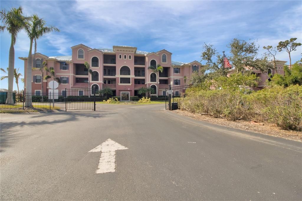 Vendido Recientemente: $399,000 (2 camas, 2 baños, 1788 Pies cuadrados)