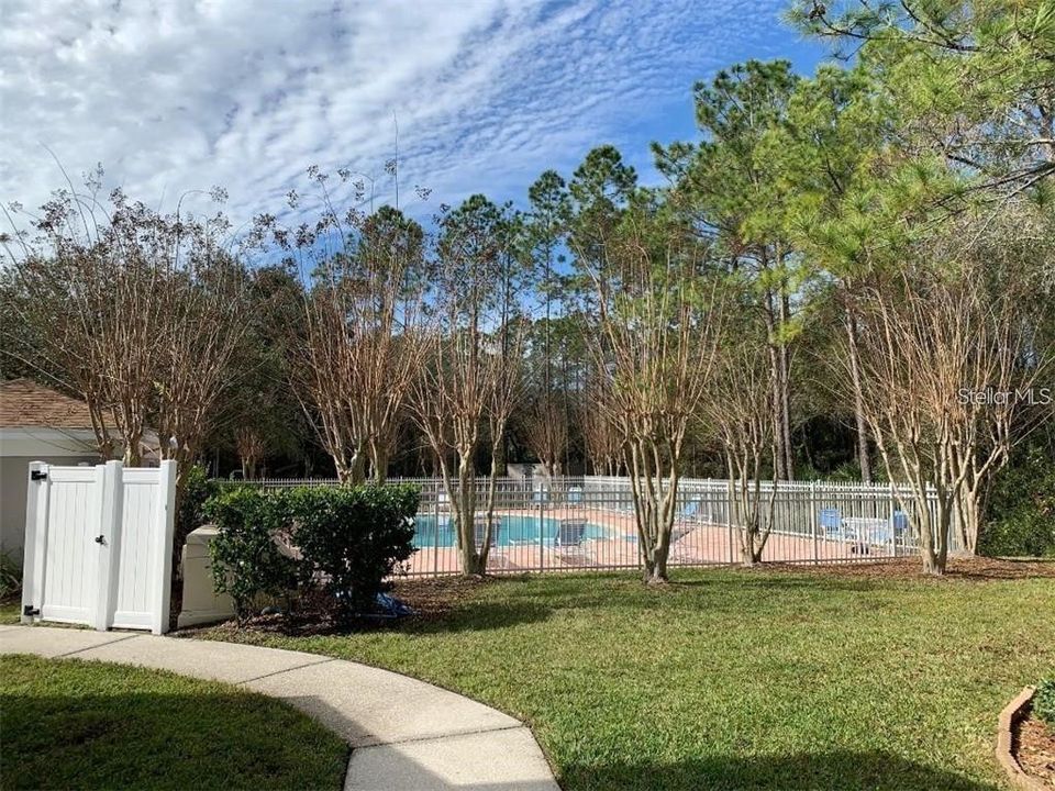 合同活跃: $1,950 (2 贝兹, 2 浴室, 1152 平方英尺)