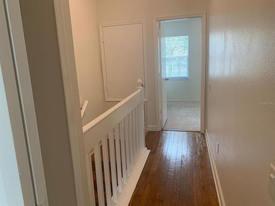 合同活跃: $1,950 (2 贝兹, 2 浴室, 1152 平方英尺)