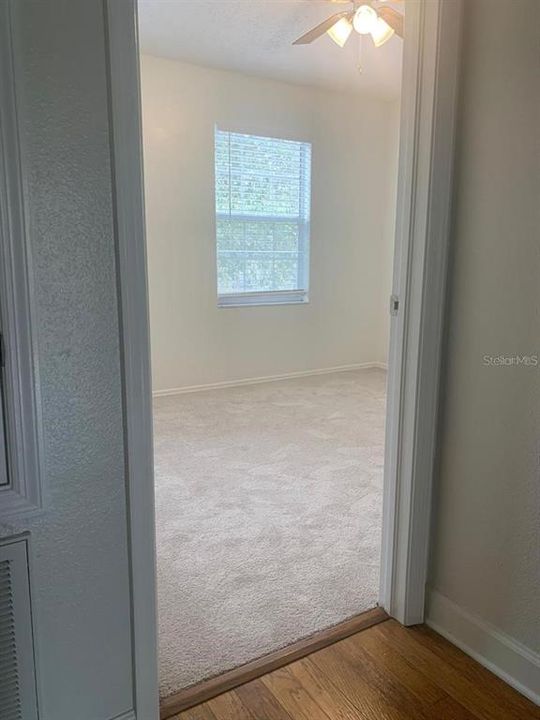 合同活跃: $1,950 (2 贝兹, 2 浴室, 1152 平方英尺)