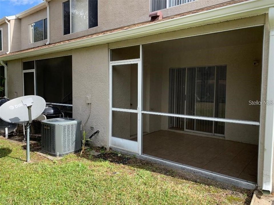 合同活跃: $1,950 (2 贝兹, 2 浴室, 1152 平方英尺)