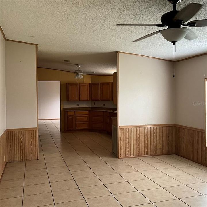 For Sale: $245,500 (3 beds, 2 baths, 1717 Square Feet)