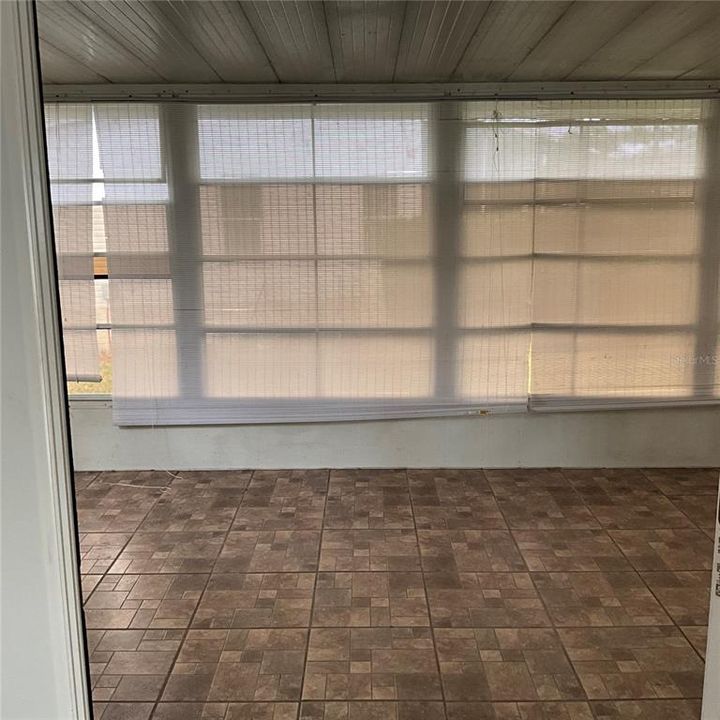 For Sale: $245,500 (3 beds, 2 baths, 1717 Square Feet)