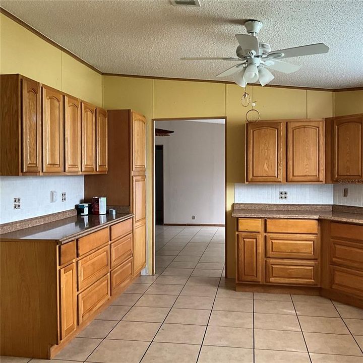For Sale: $245,500 (3 beds, 2 baths, 1717 Square Feet)