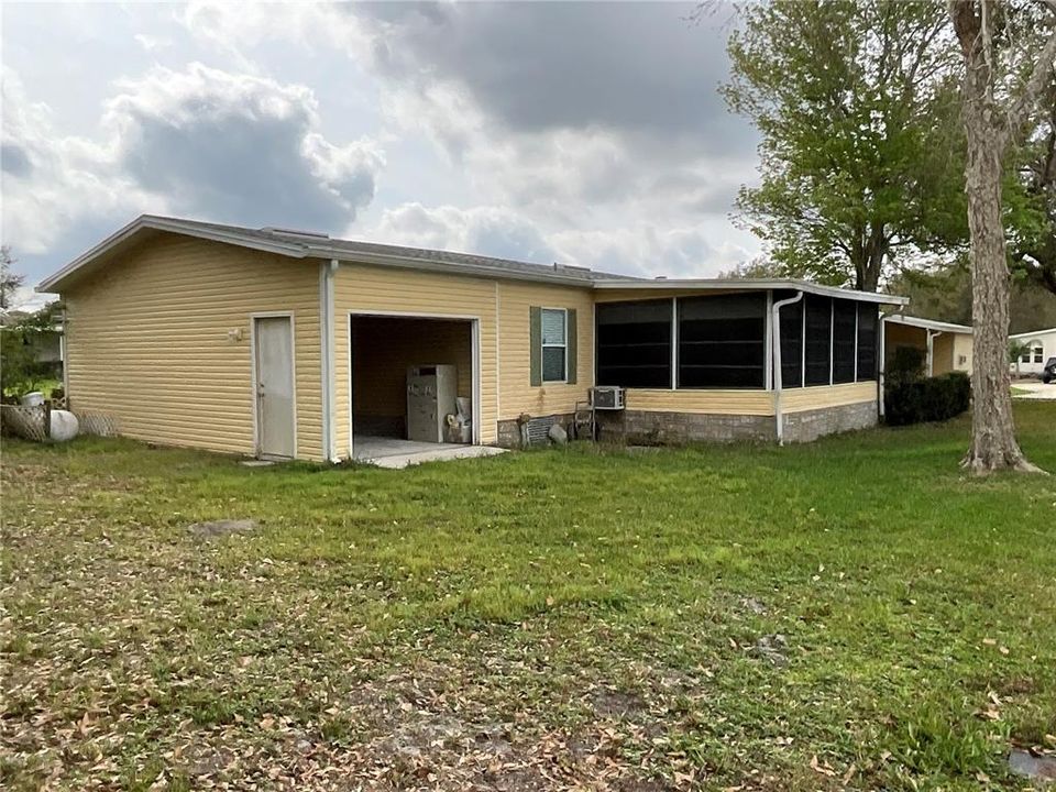 For Sale: $245,500 (3 beds, 2 baths, 1717 Square Feet)