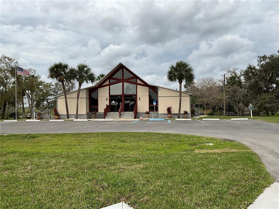 For Sale: $245,500 (3 beds, 2 baths, 1717 Square Feet)