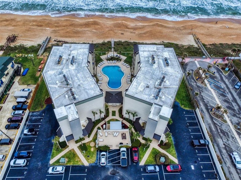 For Sale: $457,000 (2 beds, 2 baths, 1013 Square Feet)