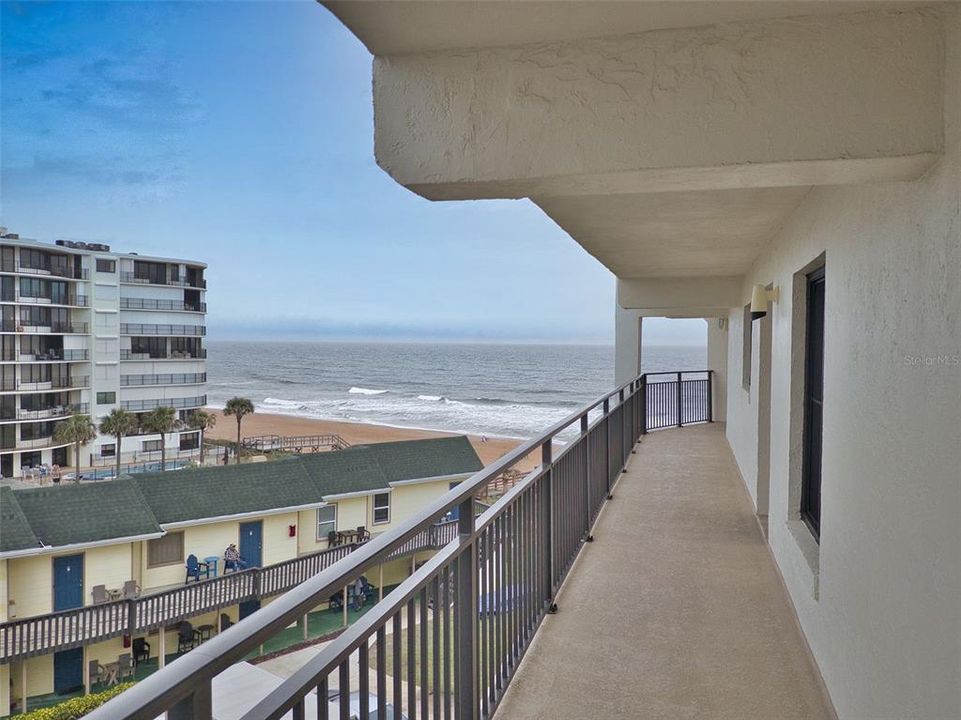 For Sale: $457,000 (2 beds, 2 baths, 1013 Square Feet)