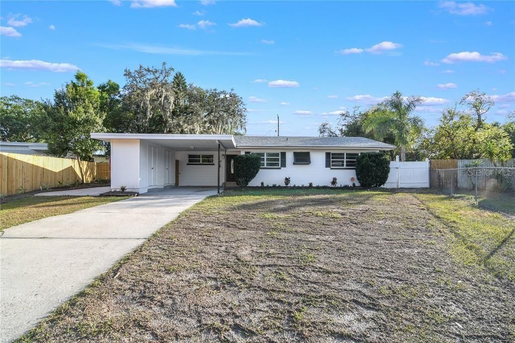 最近租的: $2,150 (3 贝兹, 1 浴室, 1048 平方英尺)