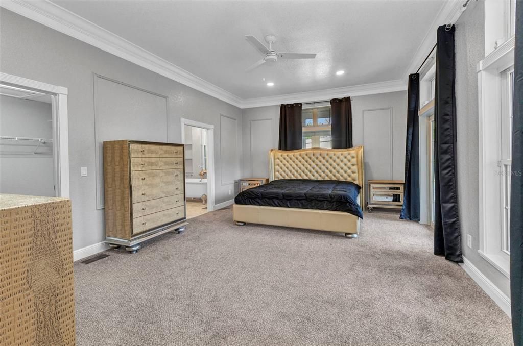 Active With Contract: $1,110,000 (4 beds, 2 baths, 2758 Square Feet)