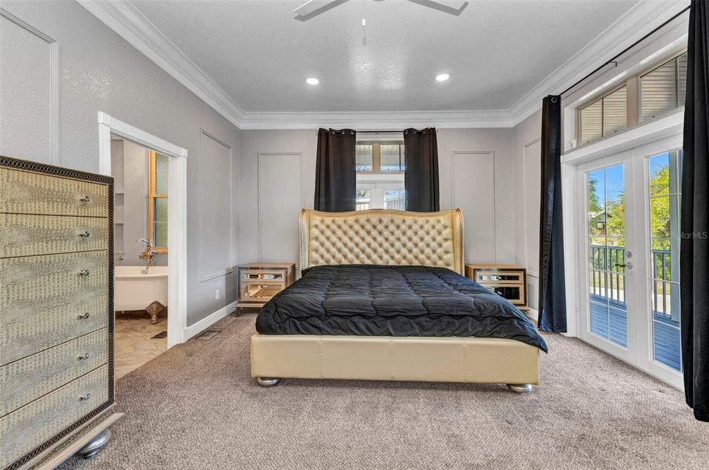 Active With Contract: $1,110,000 (4 beds, 2 baths, 2758 Square Feet)