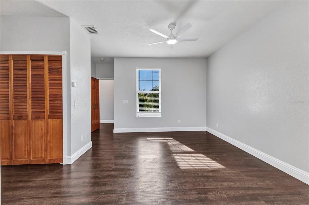 Active With Contract: $1,110,000 (4 beds, 2 baths, 2758 Square Feet)