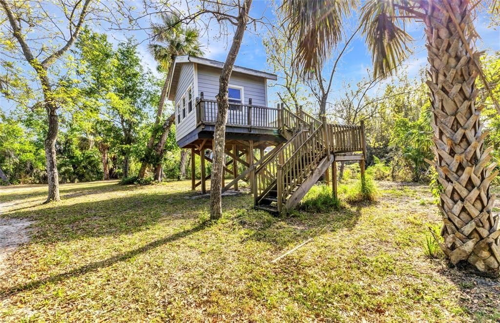 Active With Contract: $1,110,000 (4 beds, 2 baths, 2758 Square Feet)