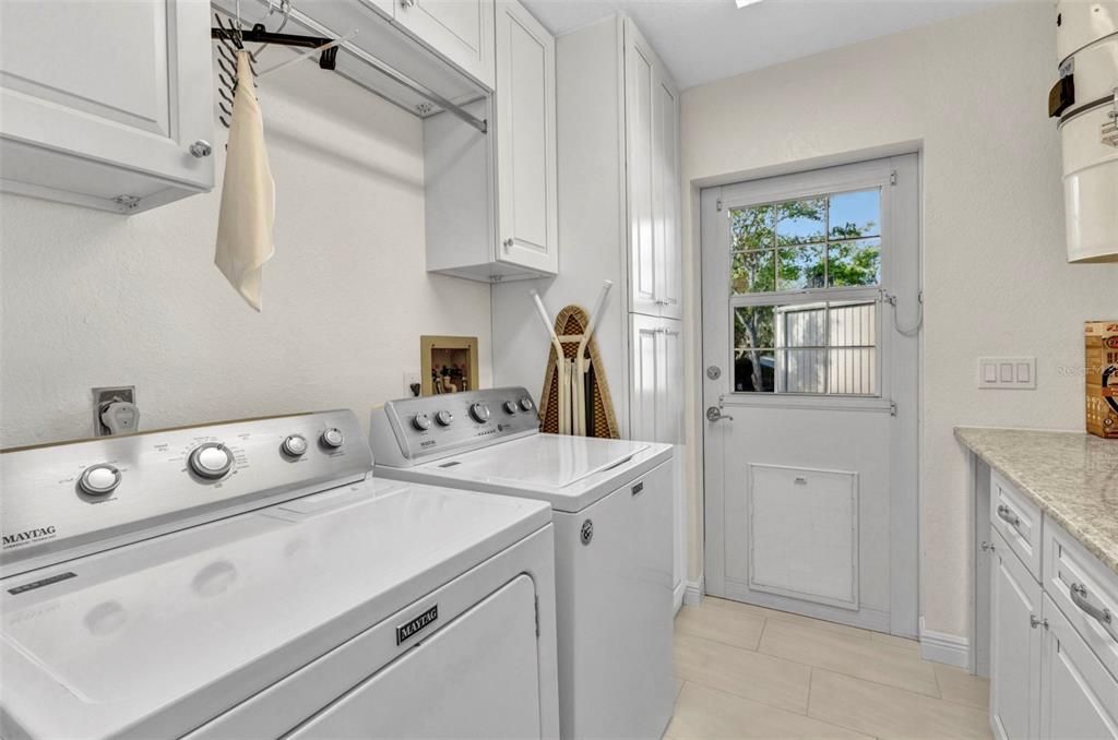 Active With Contract: $1,110,000 (4 beds, 2 baths, 2758 Square Feet)