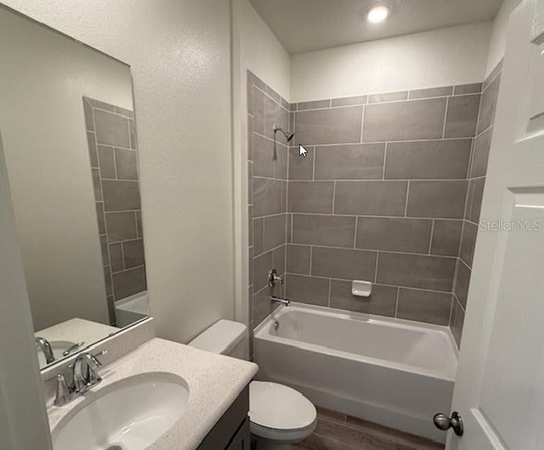 Active With Contract: $429,990 (4 beds, 3 baths, 2381 Square Feet)