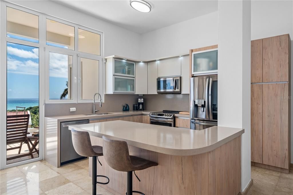 For Sale: $1,750,000 (5 beds, 4 baths, 3000 Square Feet)