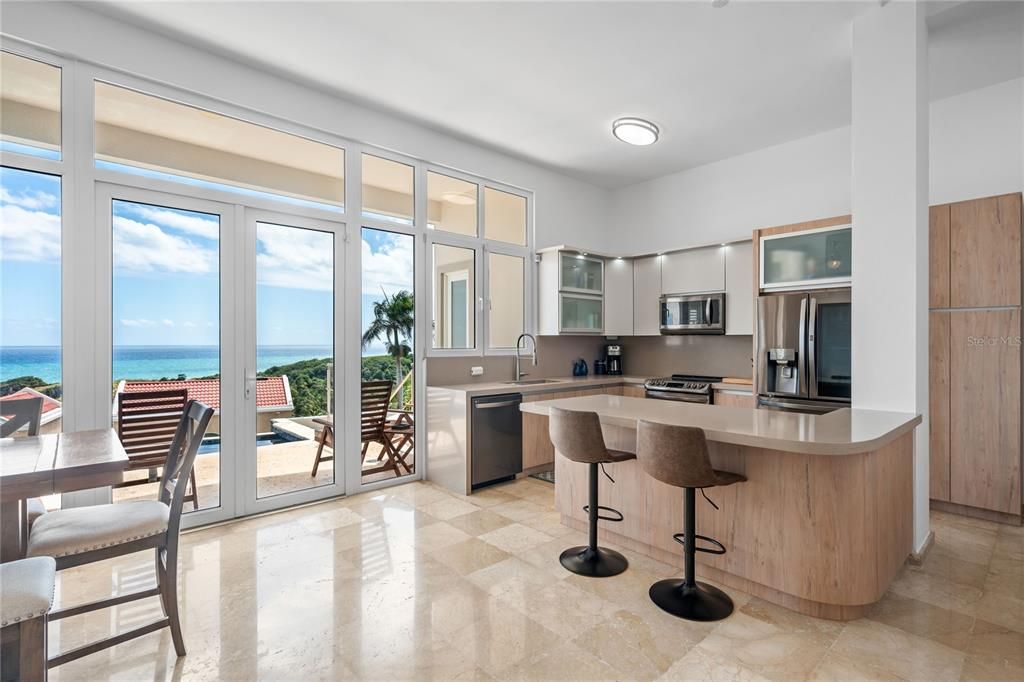 For Sale: $1,750,000 (5 beds, 4 baths, 3000 Square Feet)