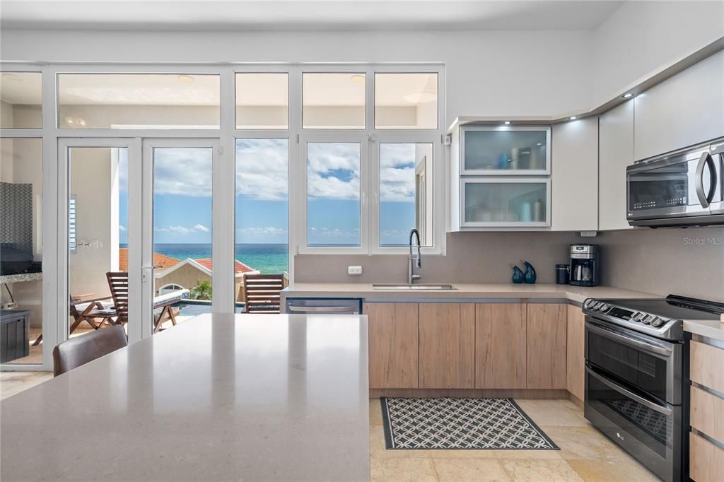 For Sale: $1,750,000 (5 beds, 4 baths, 3000 Square Feet)