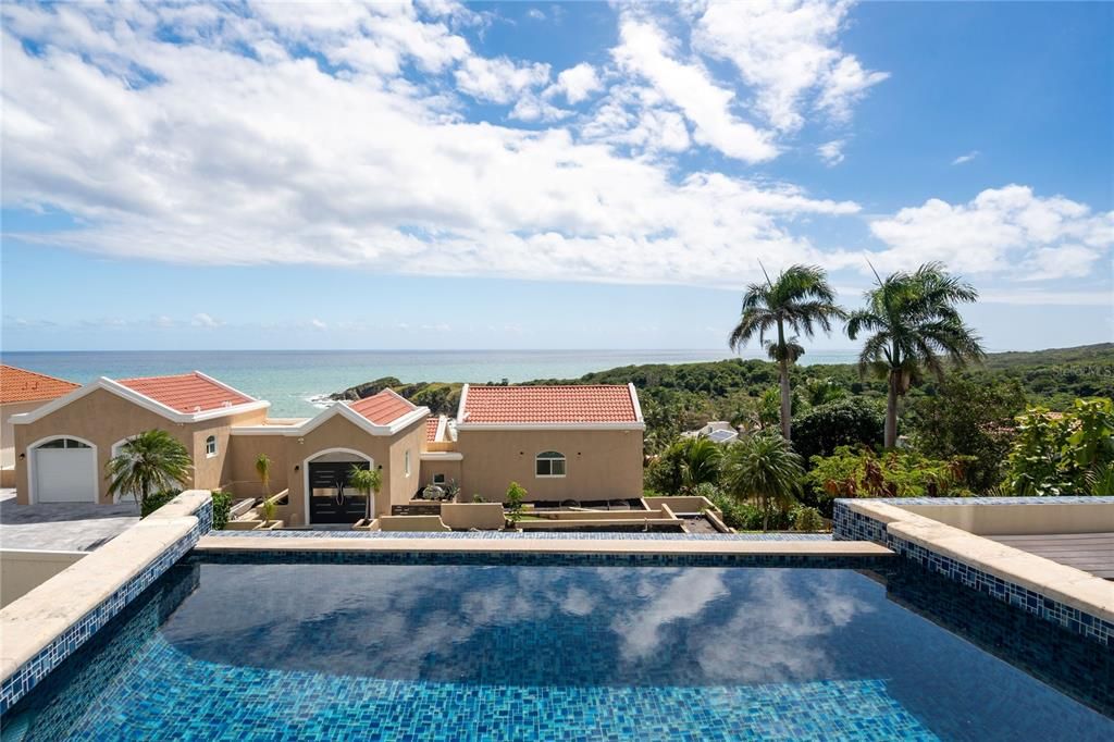 For Sale: $1,750,000 (5 beds, 4 baths, 3000 Square Feet)