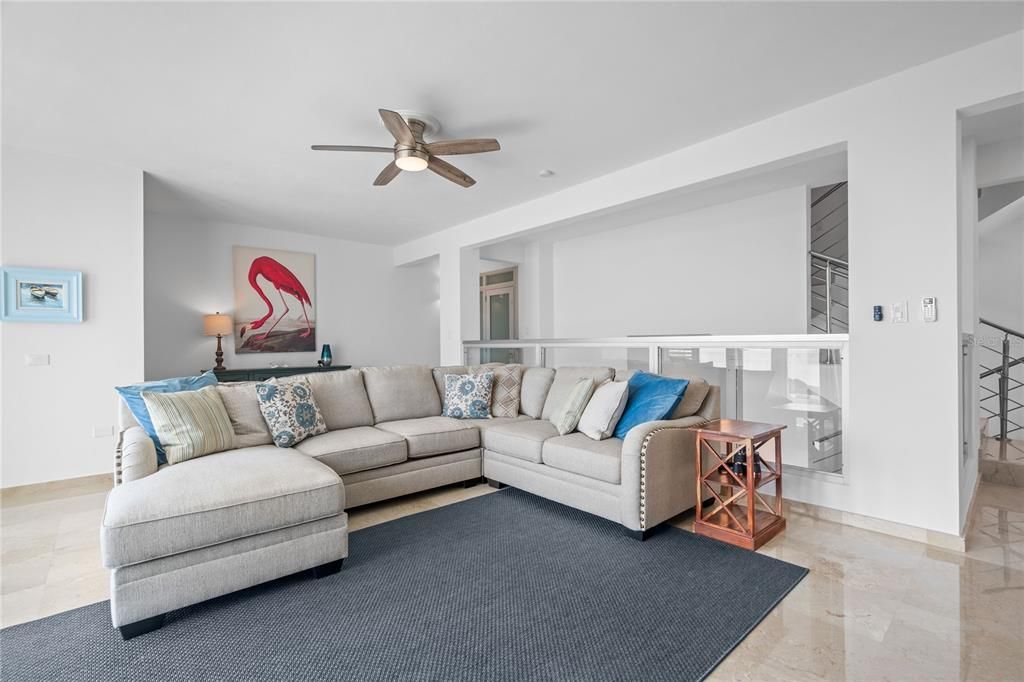 For Sale: $1,750,000 (5 beds, 4 baths, 3000 Square Feet)