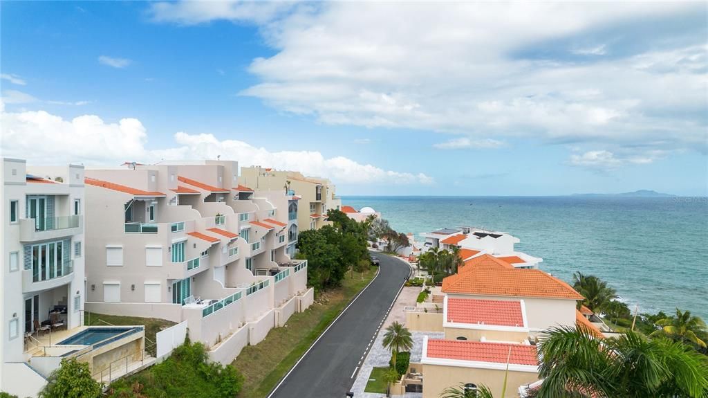 For Sale: $1,750,000 (5 beds, 4 baths, 3000 Square Feet)