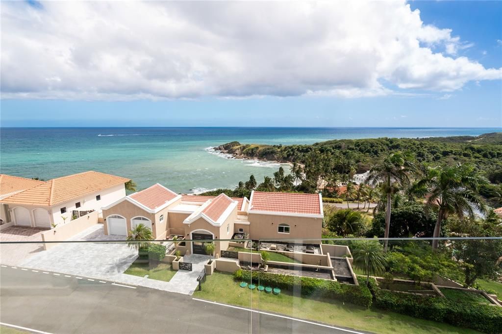 For Sale: $1,750,000 (5 beds, 4 baths, 3000 Square Feet)